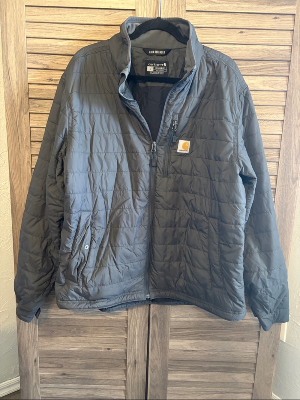 Carhartt Men’s Rain Defender Gray Quilted Lightweight Puffer Jacket